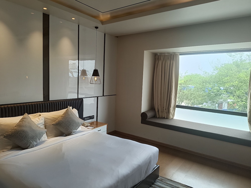 Deluxe Double Room, 1 Bedroom, Non Smoking photo 1