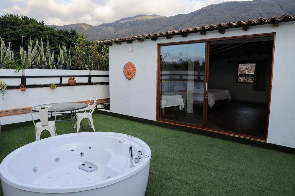 Junior Studio Suite, 1 Bedroom, Terrace photo 3