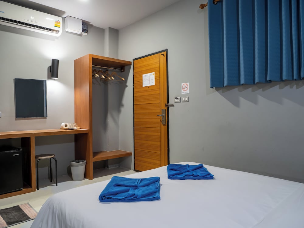 Standard Quadruple Room - Photo 5
