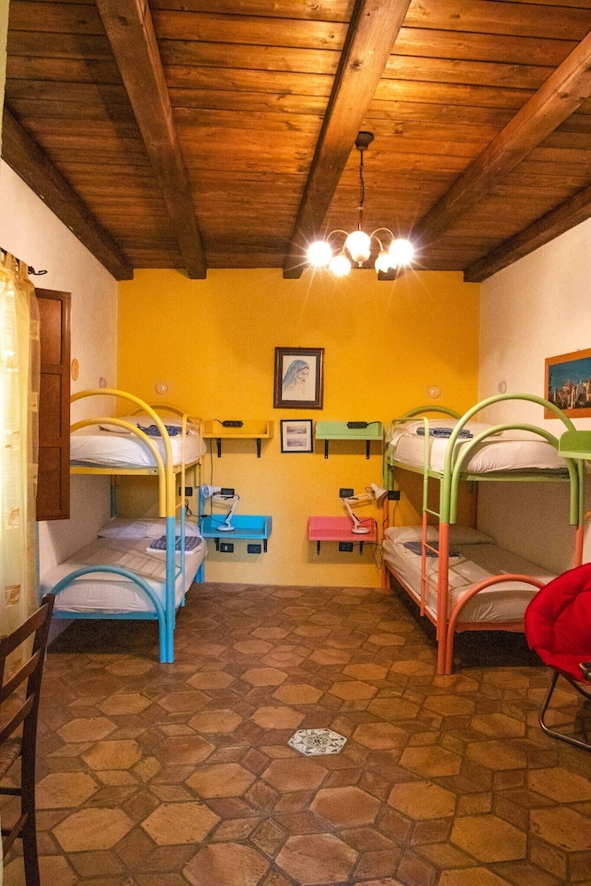 Economy Quadruple Room
