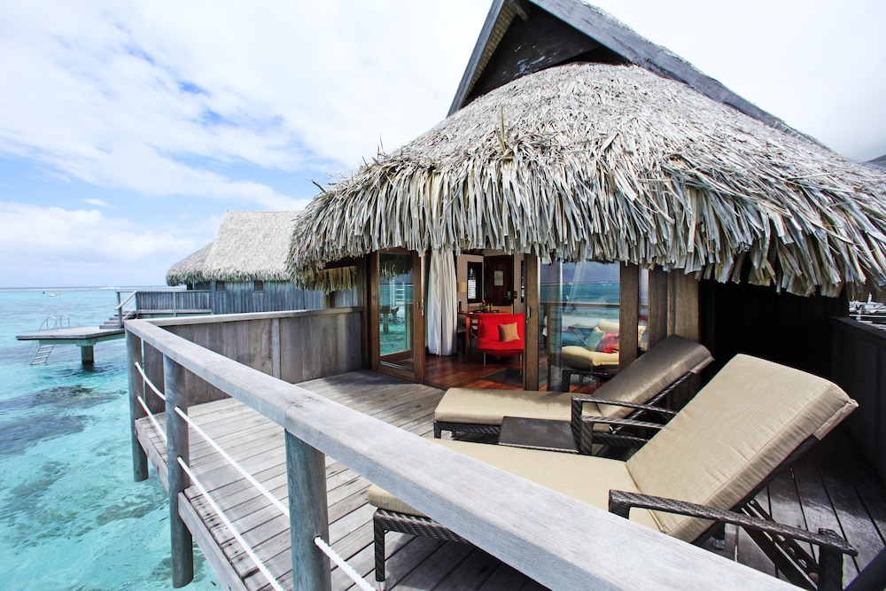 Luxury Room, 1 King Bed, Overwater