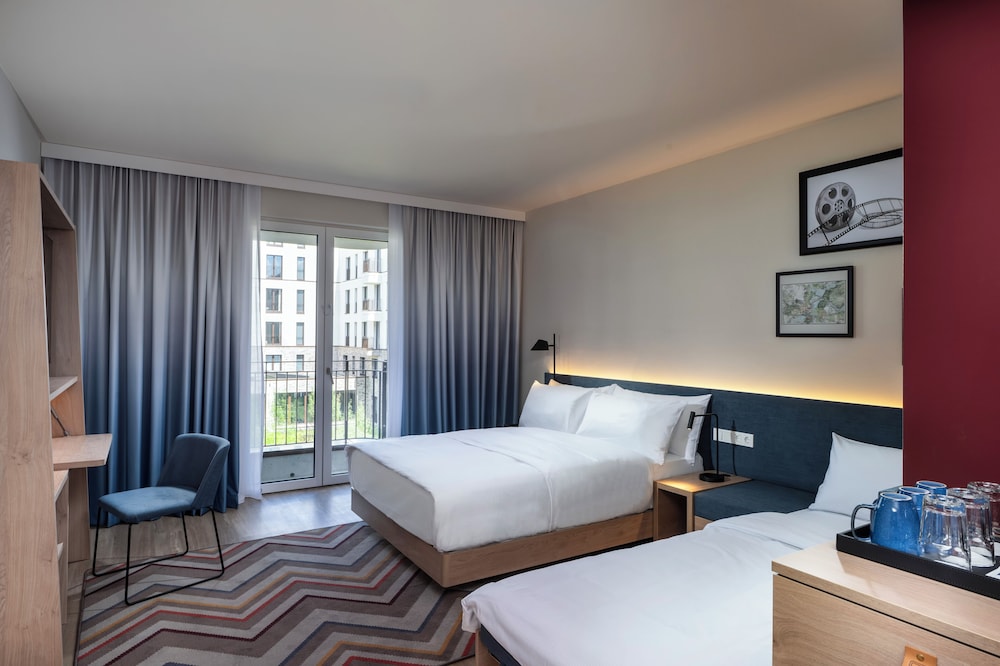 Room, 1 Queen Bed with Sofa bed