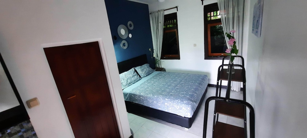 Standard Double Room, 1 Queen Bed, Non Smoking, Patio photo 1