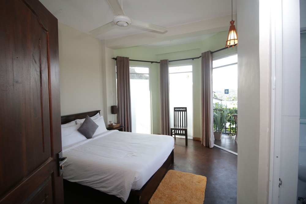 Luxury Double Room, 1 Bedroom, Balcony, River View photo 1