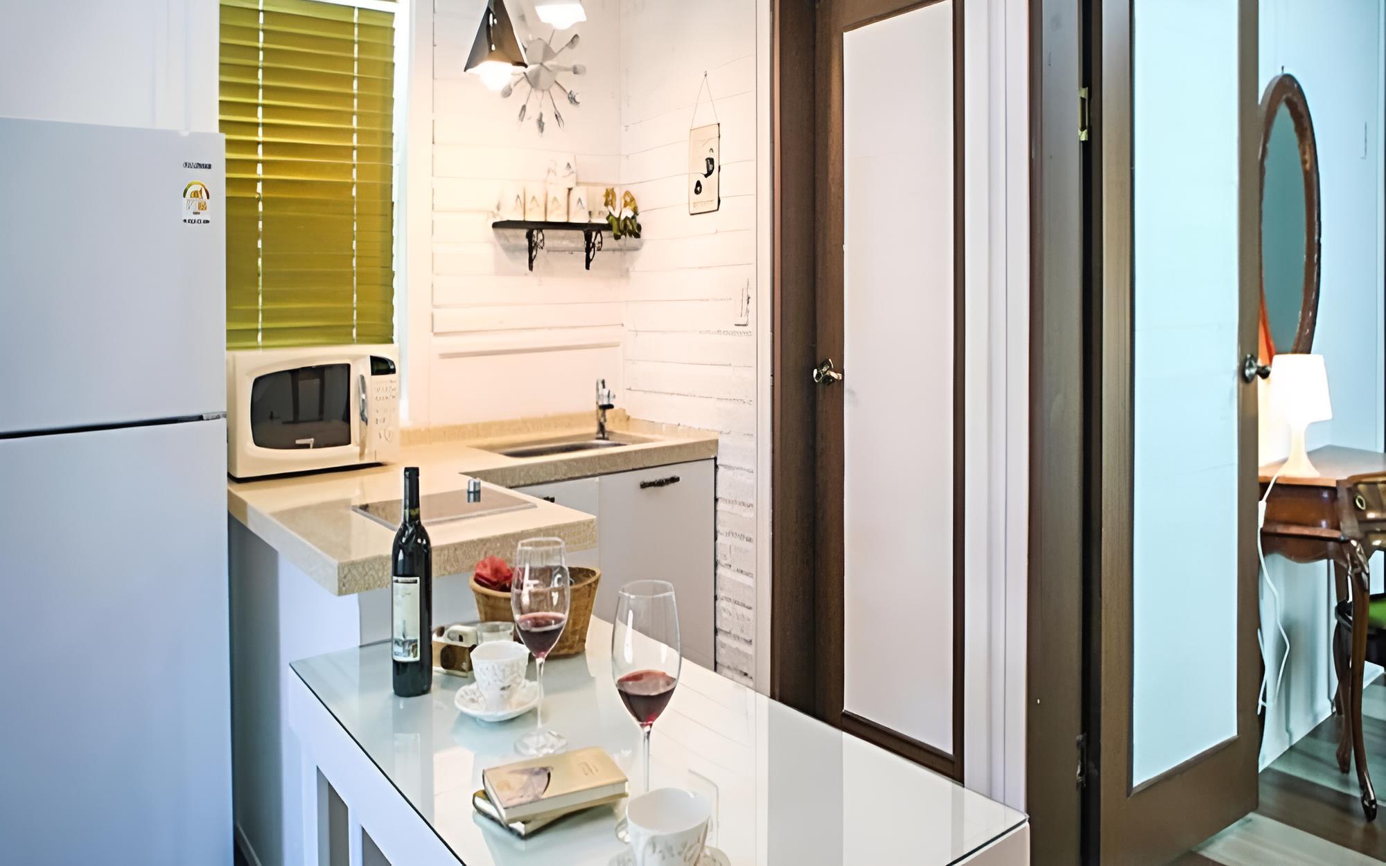 Room (Helios (Duplex)) - Photo 3