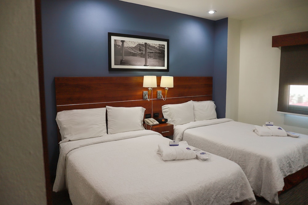 Room, 2 Double Beds, Non Smoking photo 3
