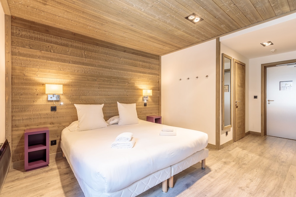 Chambre Supérieure Double ou avec lits jumeaux