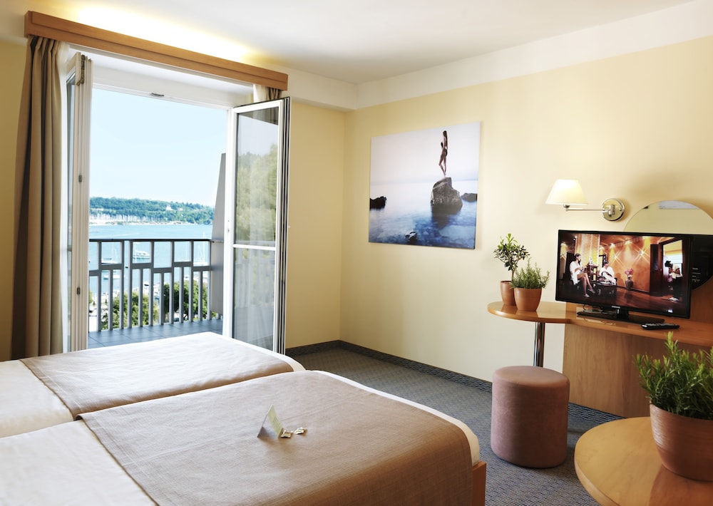 Double or Twin Room, Sea View