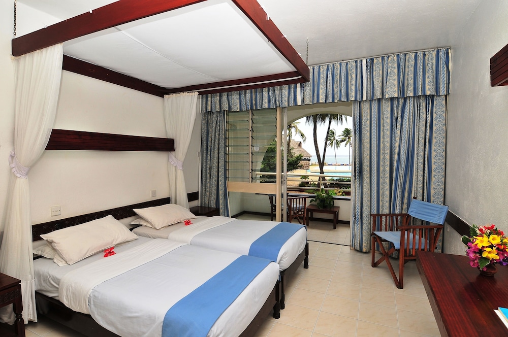 Standard Double Room, Non Smoking, Garden View - Photo 7