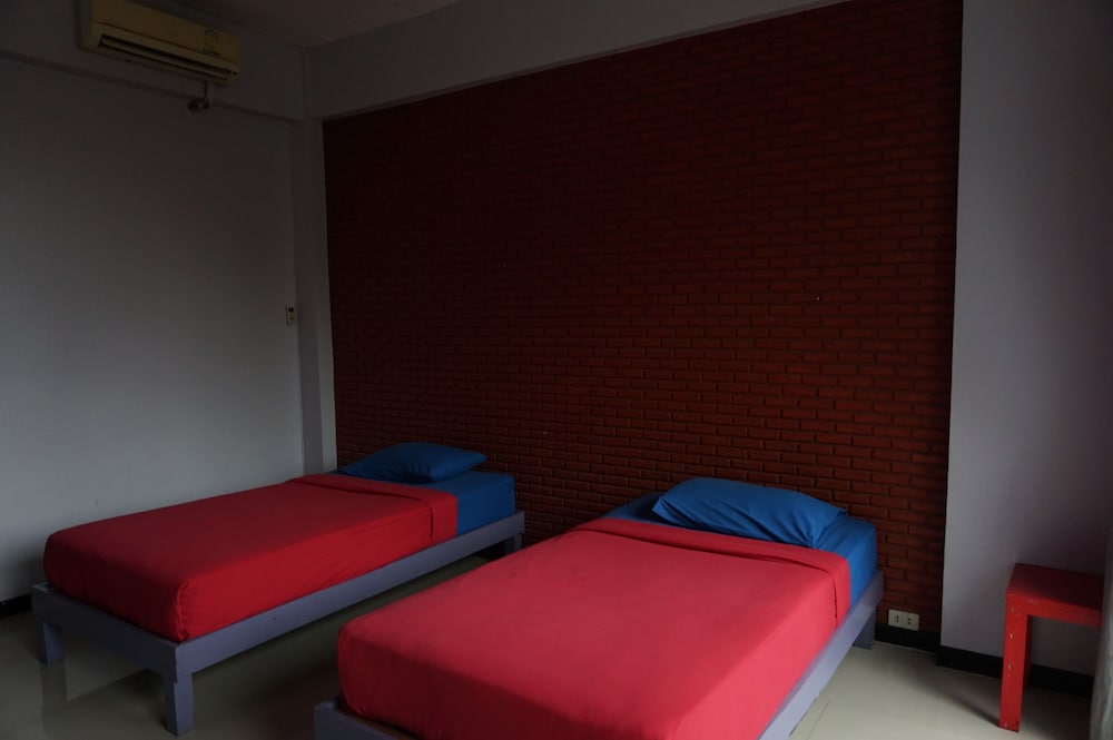 Standard Twin Room photo 2
