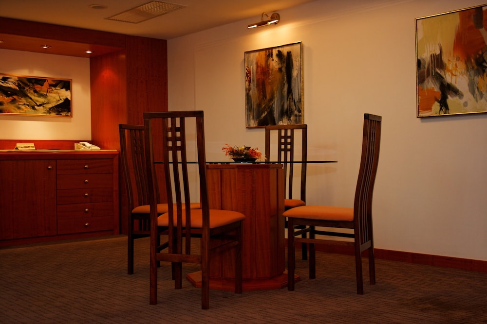 Presidential Studio Suite, City View and SPA access photo 2