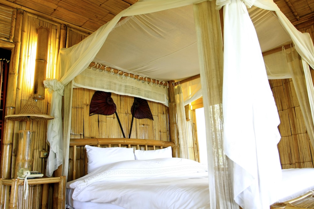 Cottage (Bamboo) - Photo 4