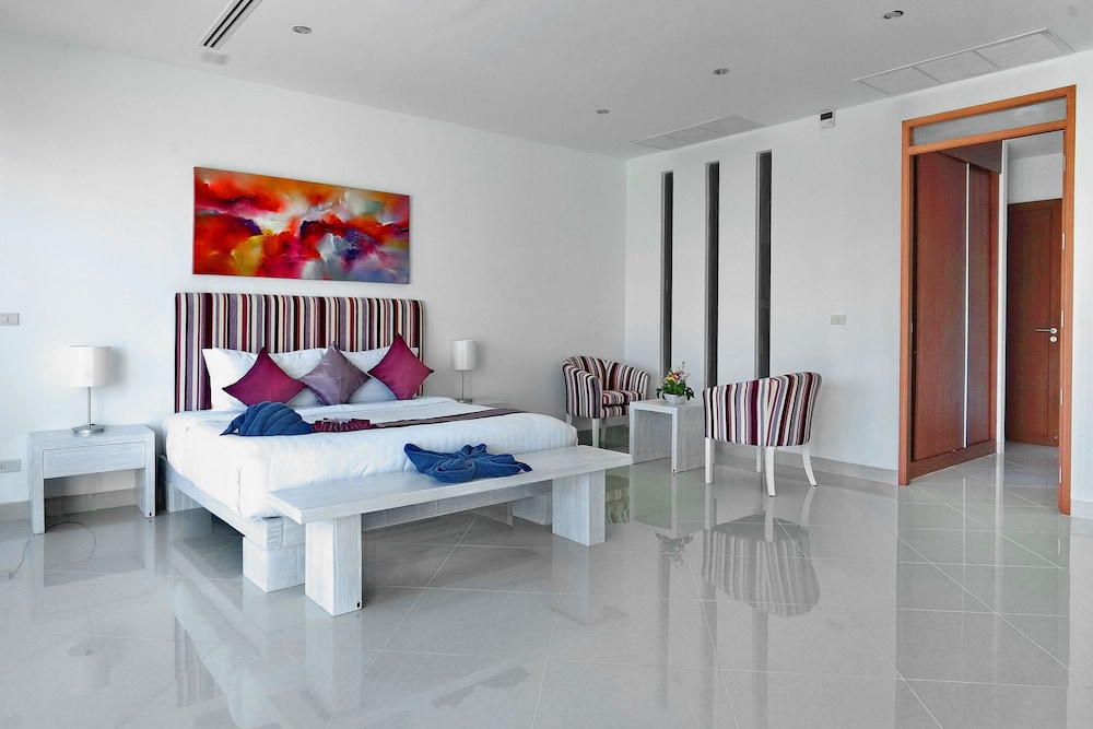 Panoramic Penthouse, 3 Bedrooms, Private Pool, Sea View