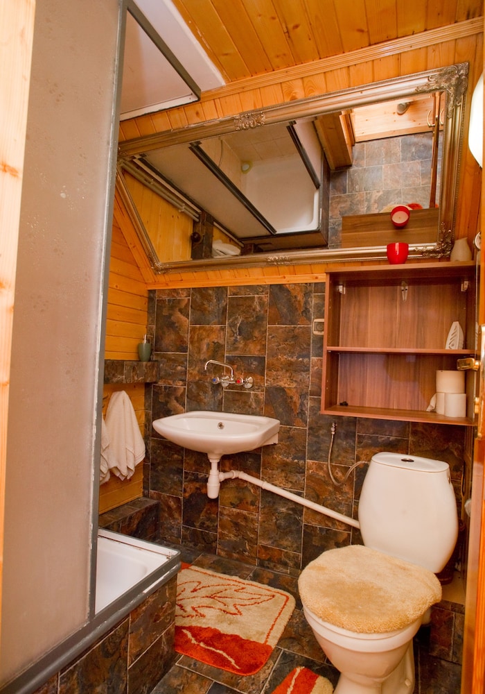 Triple Room (External Bathroom) photo 3
