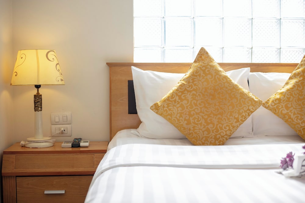 Superior Double Room, Non Smoking, Courtyard View