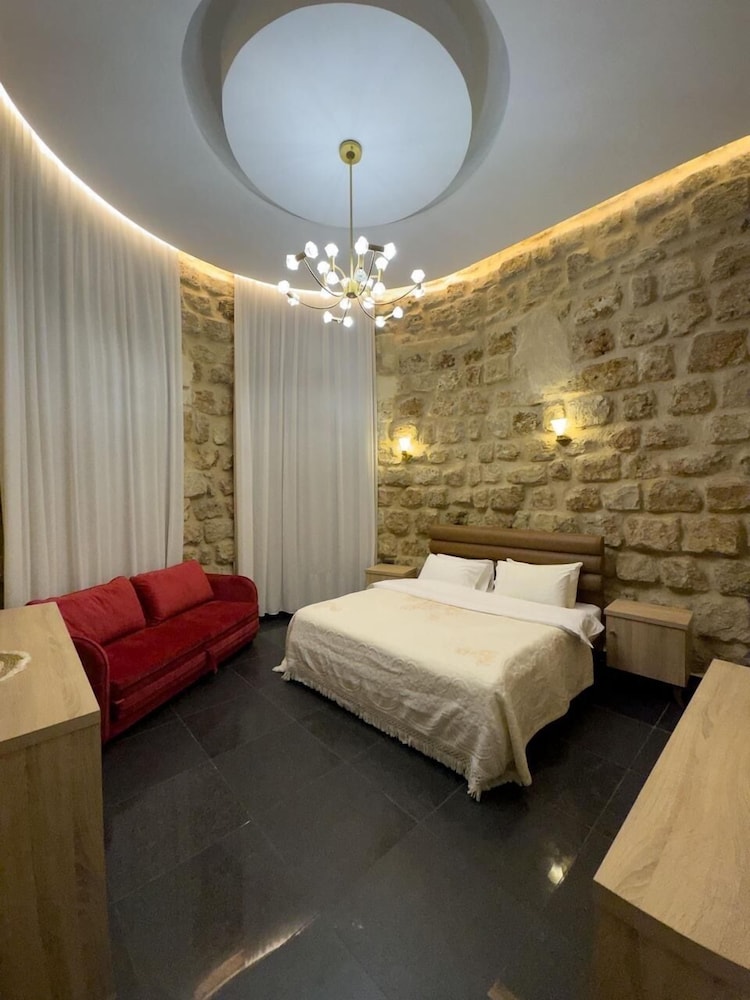 Deluxe Studio Suite, City View photo 1