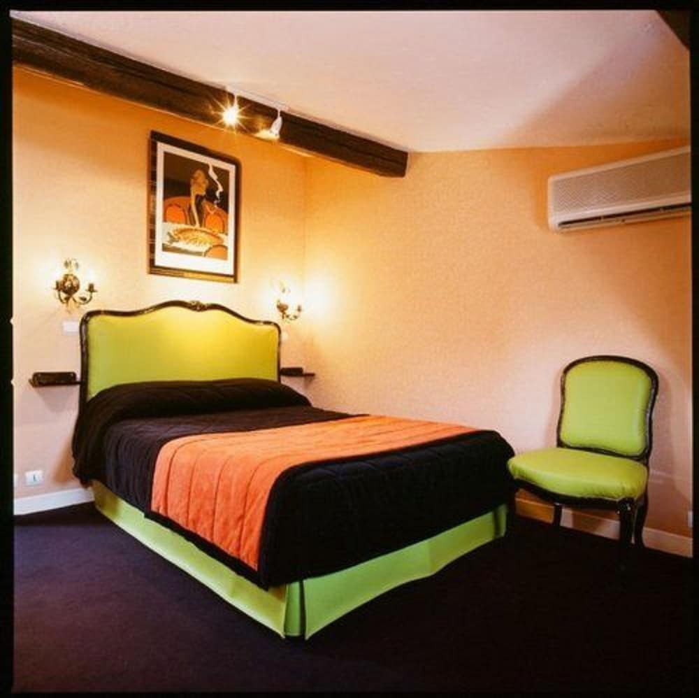Classic Single Room