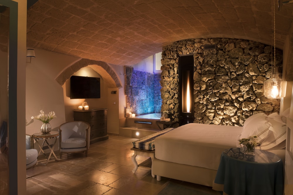 Romantic Suite, Hot Tub (150 metri dall'edificio principale) photo 2