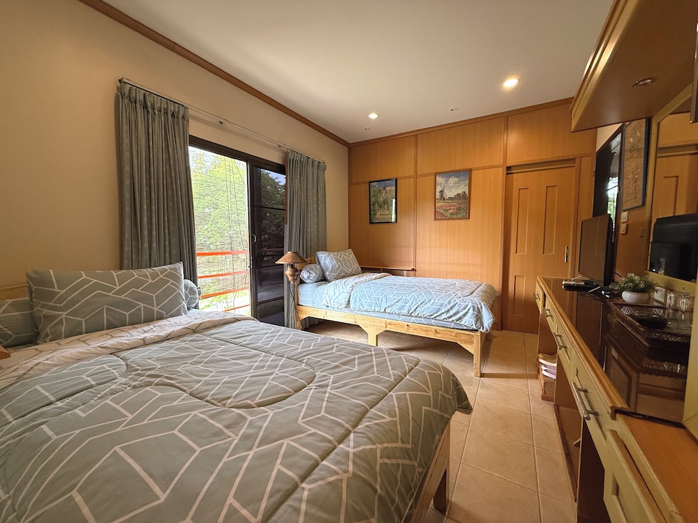 Twin Bed Garden View Room A photo 2