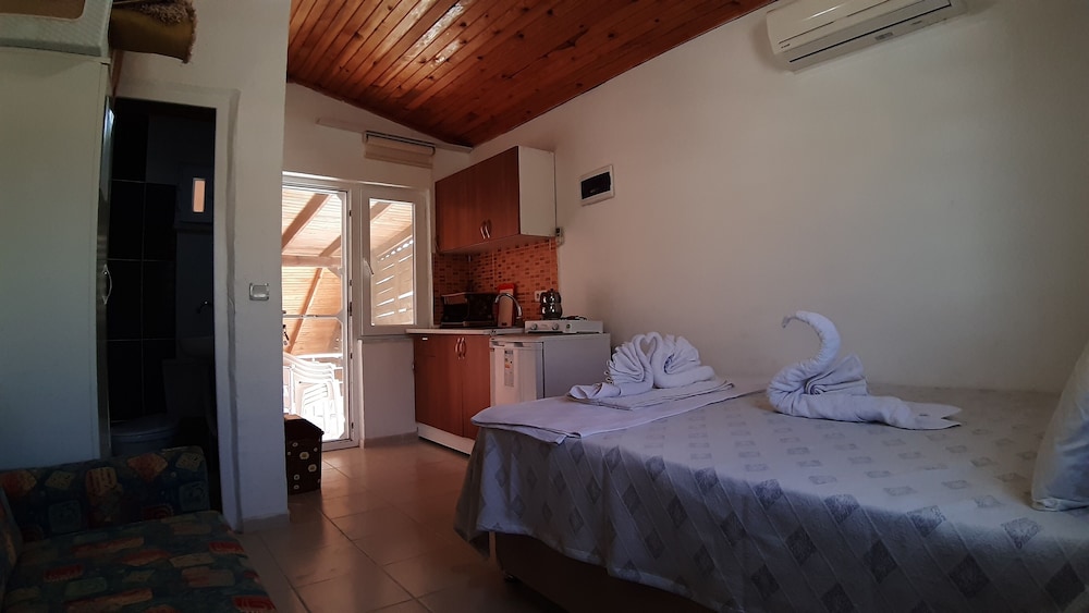 Comfort Triple Room photo 3