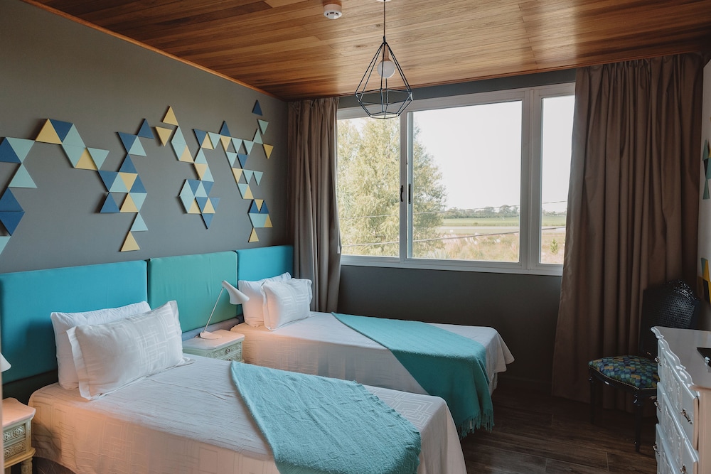 Comfort Room, Park View