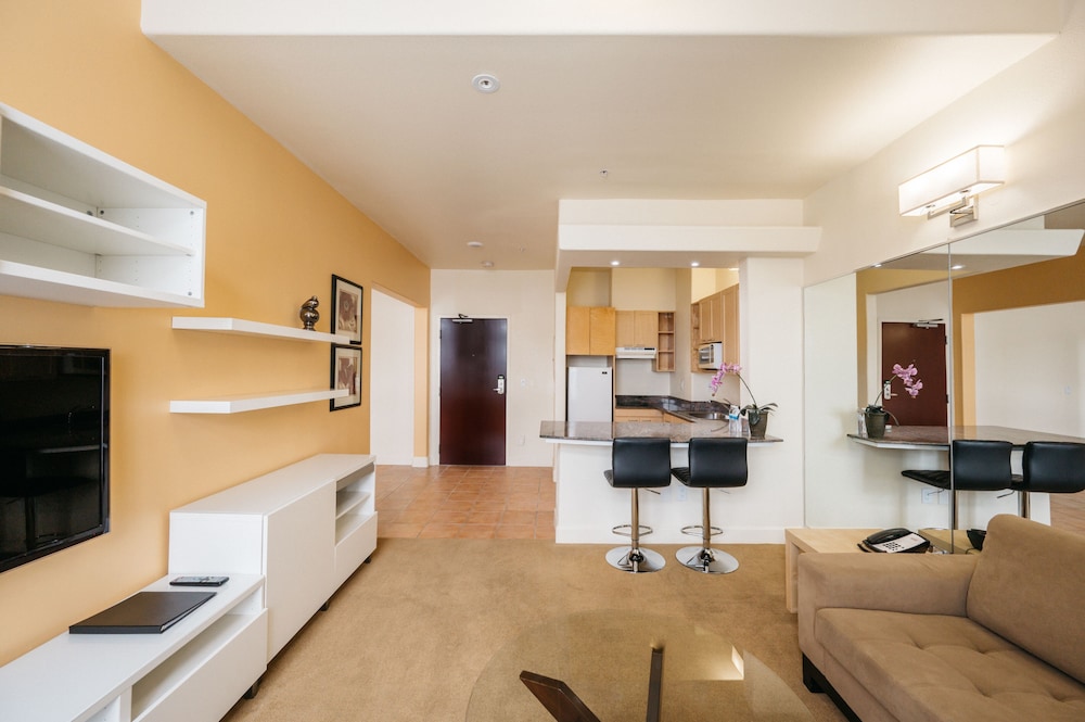 Executive Suite photo 2