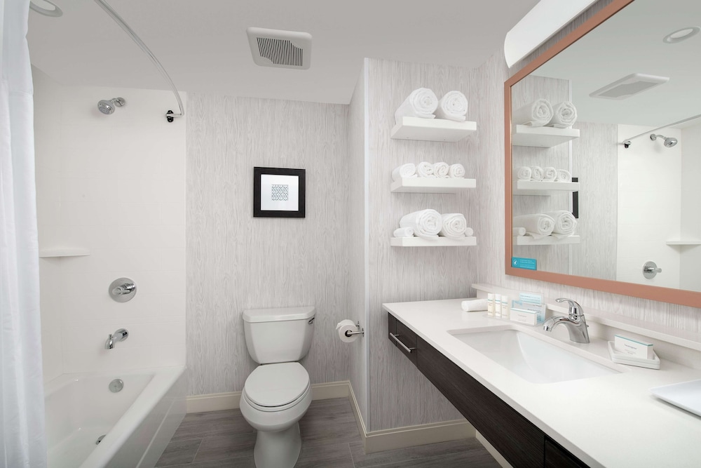 Room, 2 Queen Beds, Accessible (Mobility & Hearing) - Photo 7
