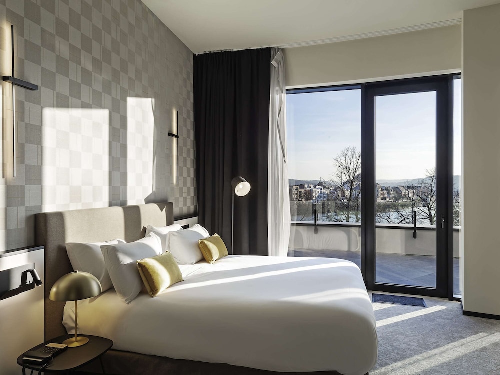 Privilege, Room, 1 King Bed, Terrace, River View - Photo 3