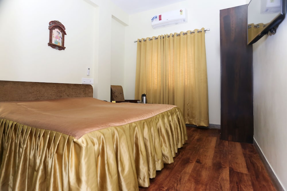 Deluxe Room - Photo 5
