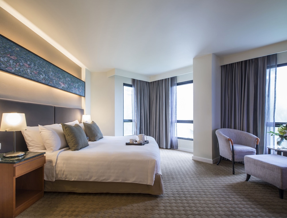 Grand Deluxe 1-Bedroom King photo 3