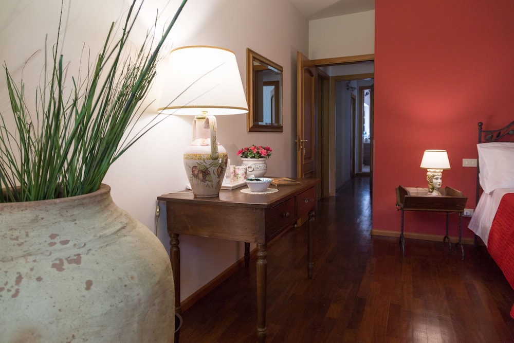 Suite, 2 Bedrooms photo 3