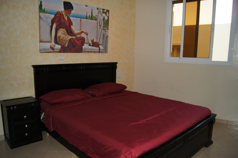 Apartment photo 2