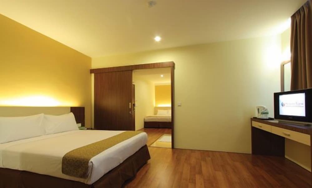 Executive Family Suite photo 3