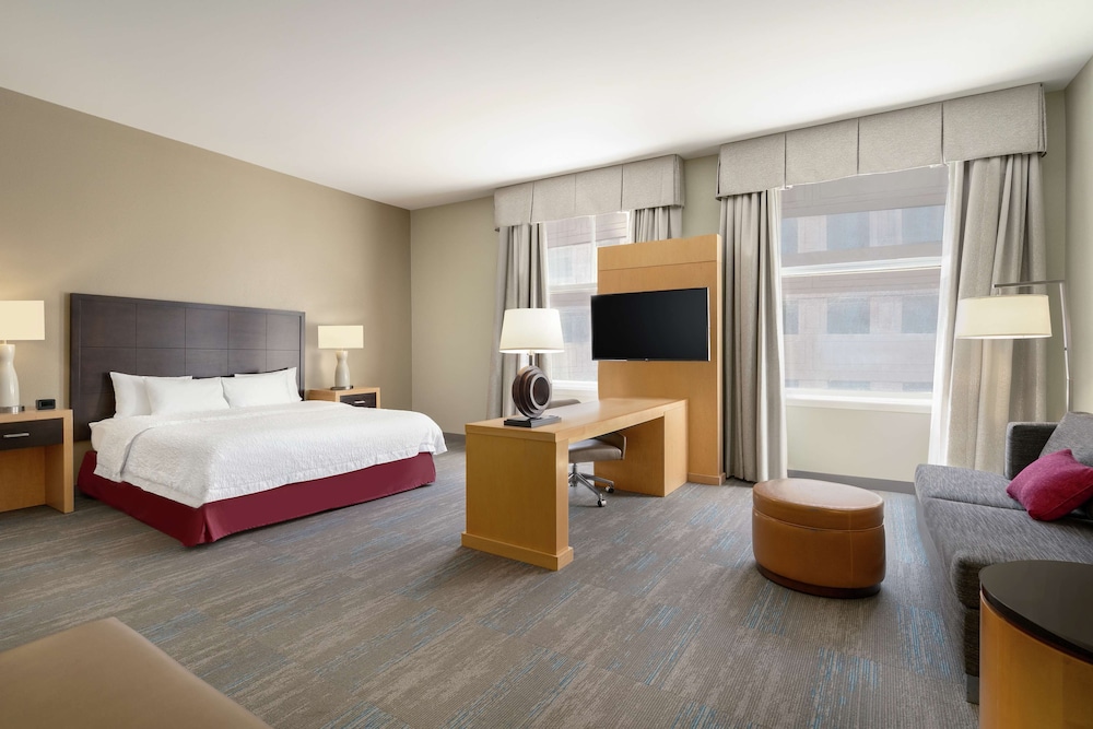 Studio Suite, 1 King Bed with Sofa bed, Accessible (Roll-in Shower) - Photo 7