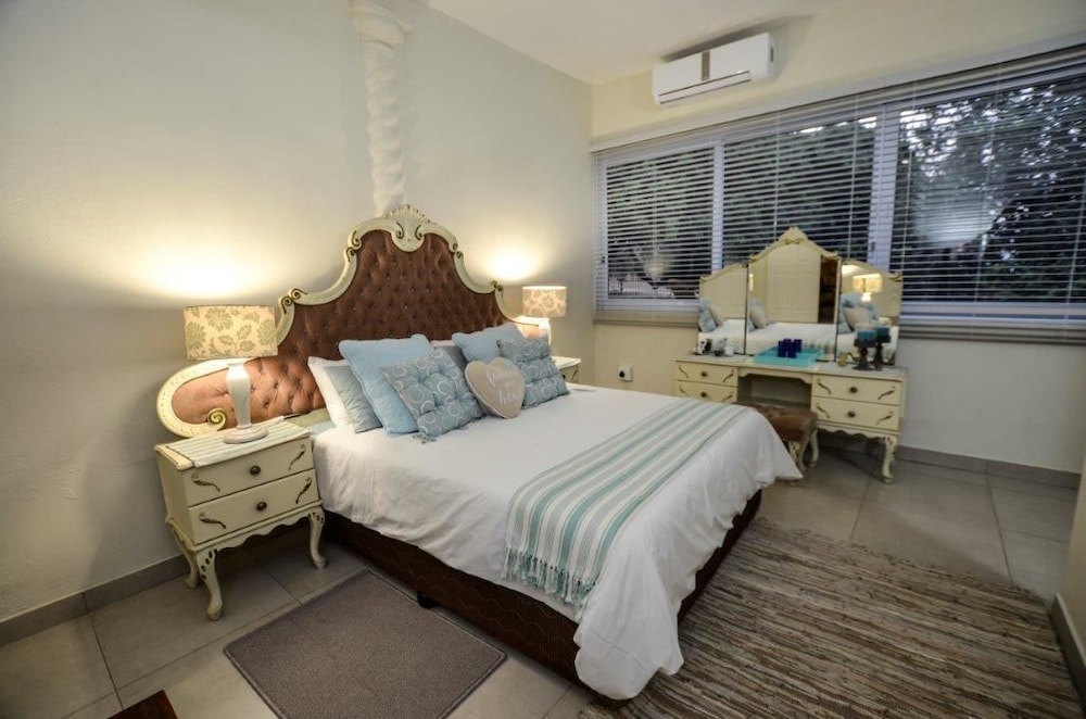 Luxury Double Room (Peaceful) photo 2
