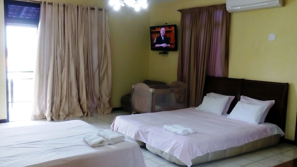 Deluxe Suite, Multiple Beds, City View