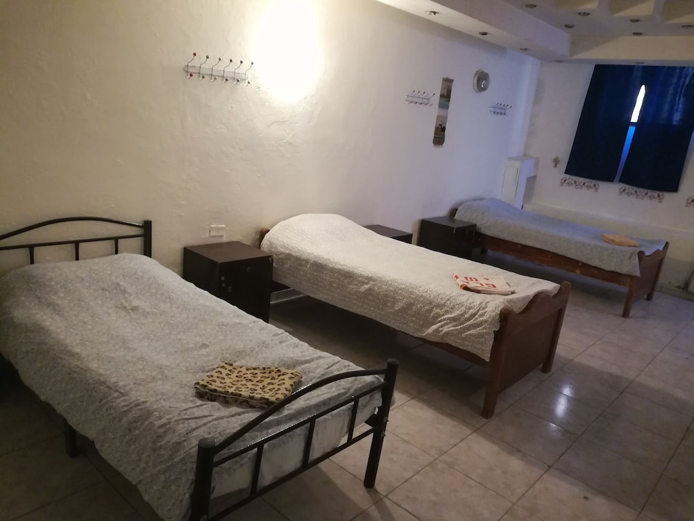 Shared Dormitory (Only Females) photo 2