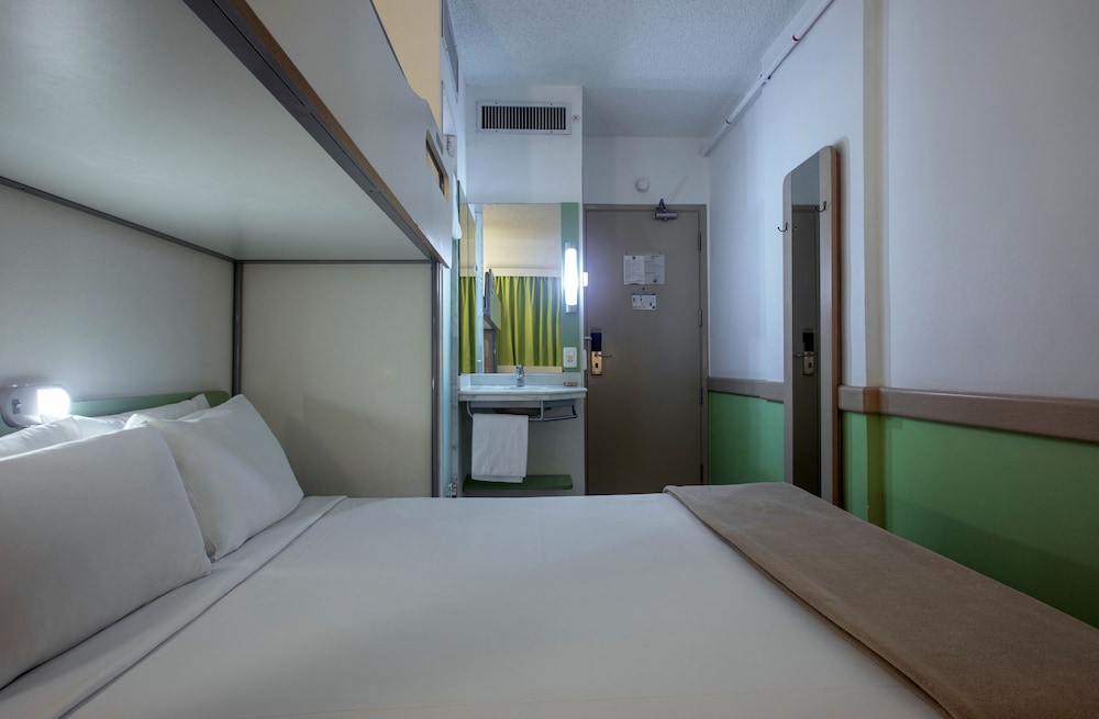 Standard Room, 1 Double Bed photo 3
