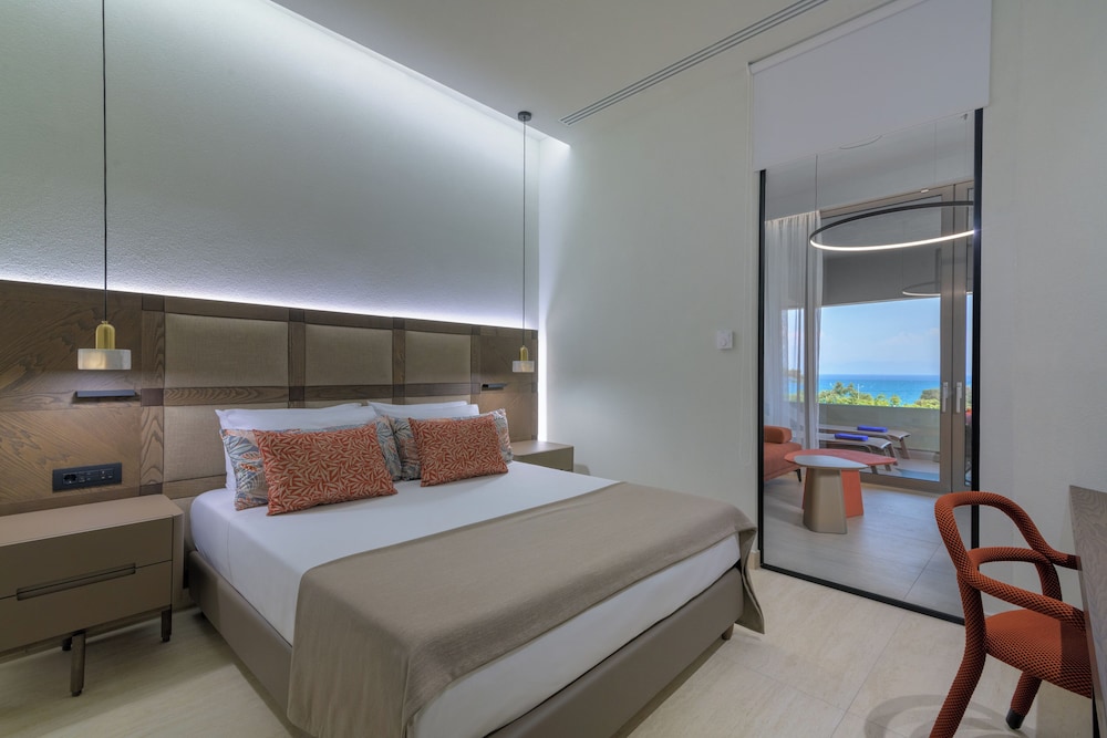2 Bedroom Suite Sea view