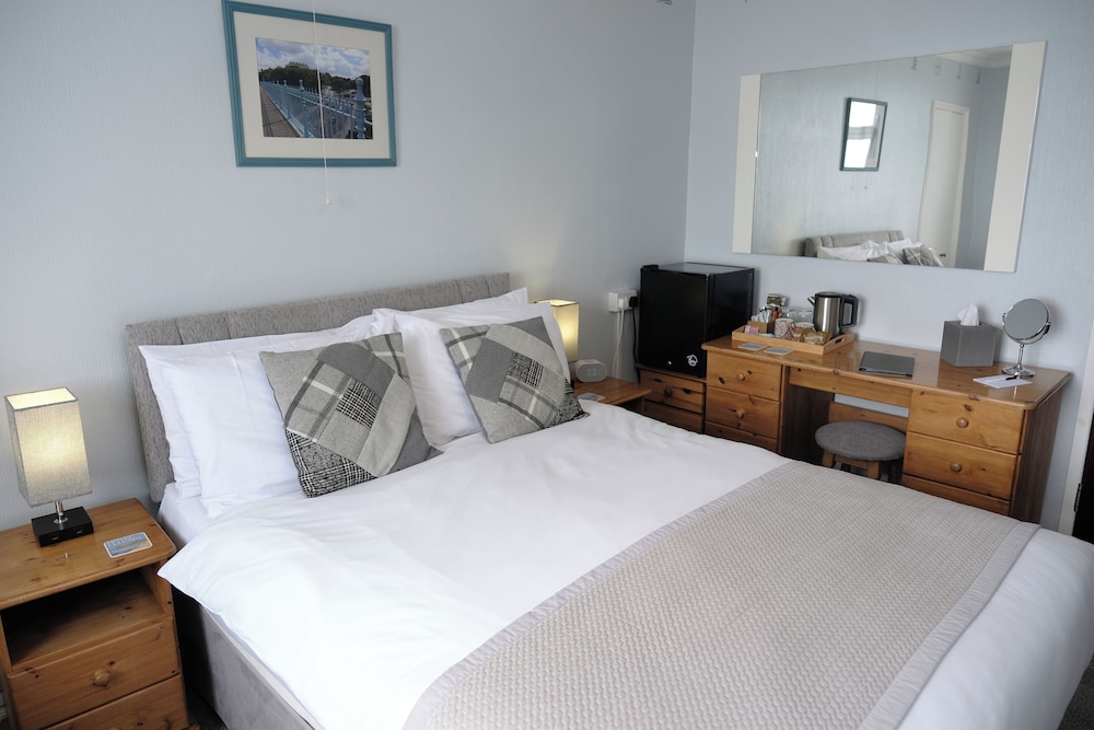 Double Room, Sea View (Room5 2nd Floor)