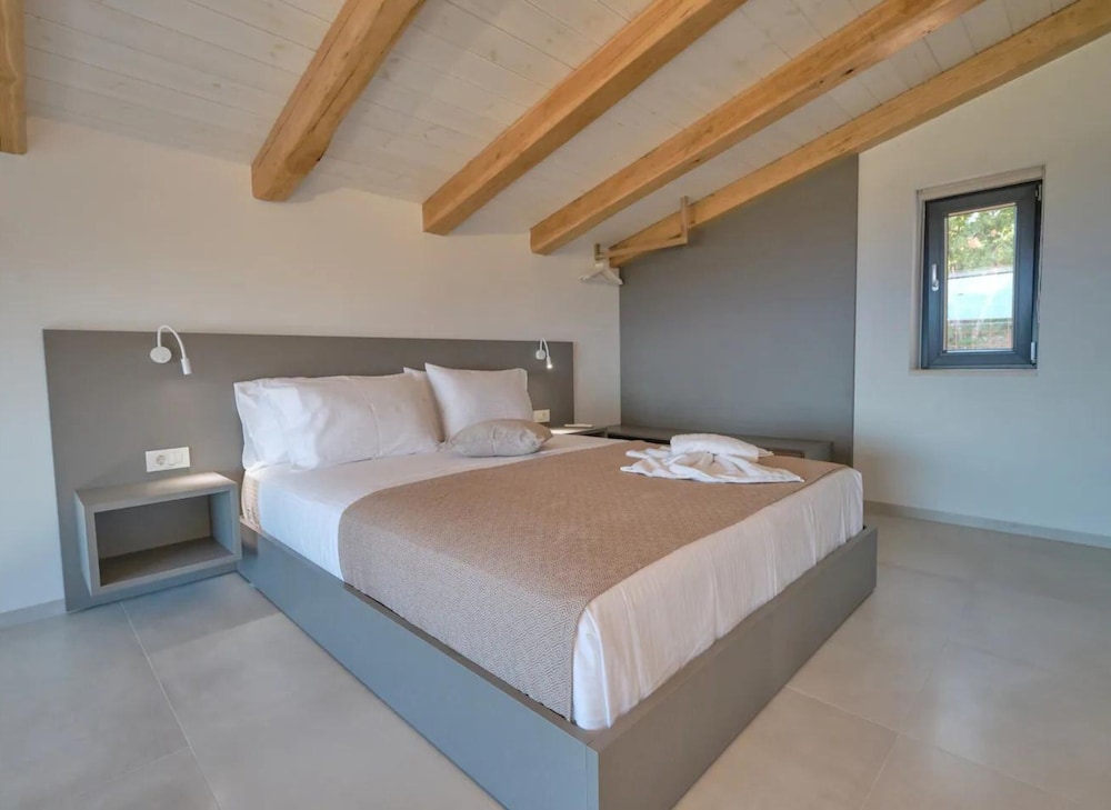 Basic Villa