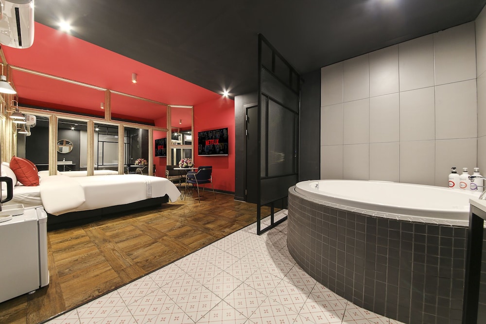 Deluxe Double Room photo 2