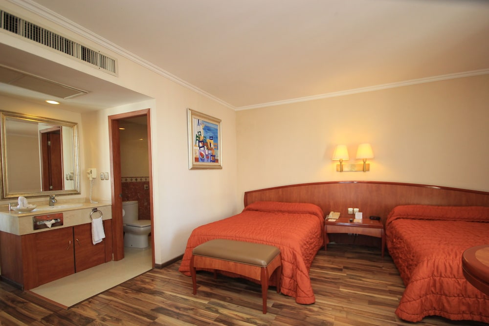 Standard Double Room - Photo 6