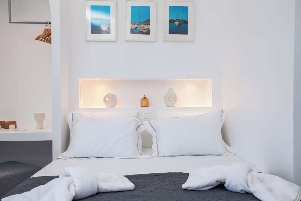 Luxury Studio, Partial Sea View