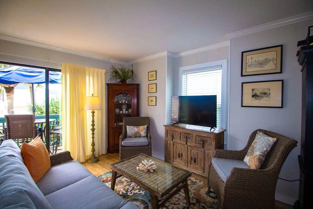 Condo, 1 King Bed, Kitchen, Ocean View photo 3