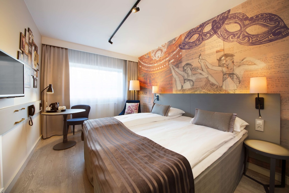 Superior Room, 1 King Bed - Photo 1