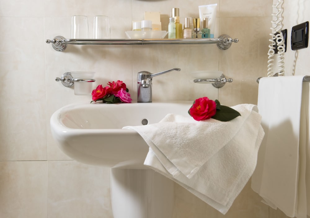 Superior Double Room - Photo 8