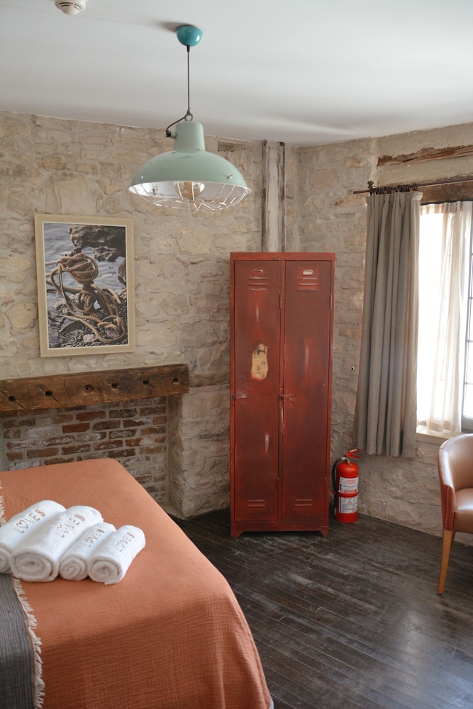 Comfort Room photo 2
