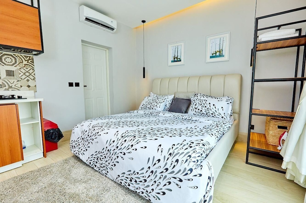 Family Apartment, Balcony, City View photo 2