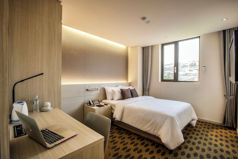Business Double Room photo 3